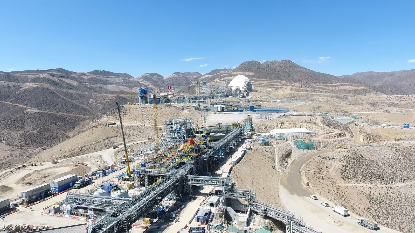 Vista panorámica de la planta industrial de Quellaveco en Moquegua